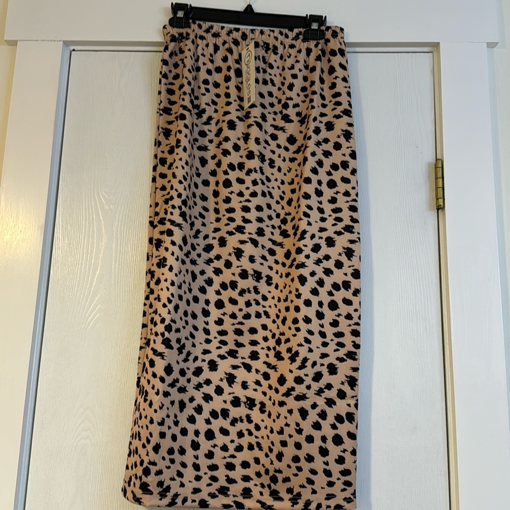 NWT Nuggles Maxi Skirt